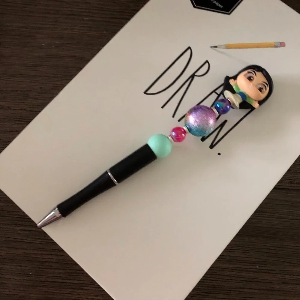 Disney Doorables: Mulan: Mulan handmade beaded pen